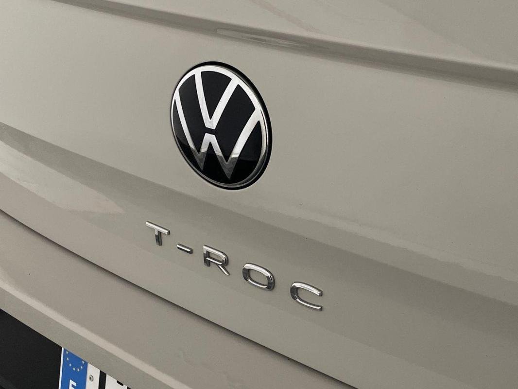 Volkswagen T-Roc - Photo 23