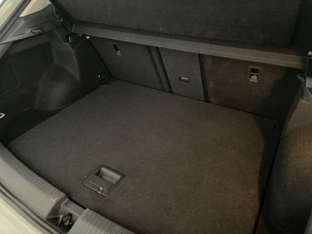 Volkswagen T-Roc - Photo 28
