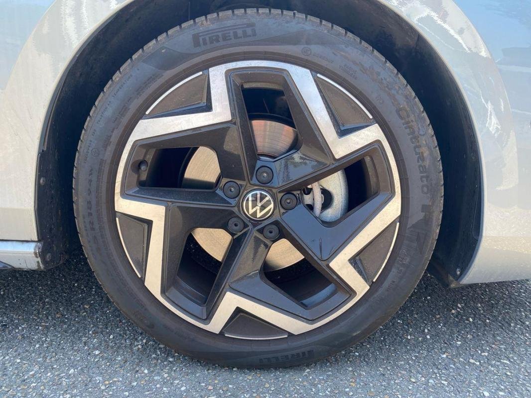 Volkswagen Passat - Photo 29