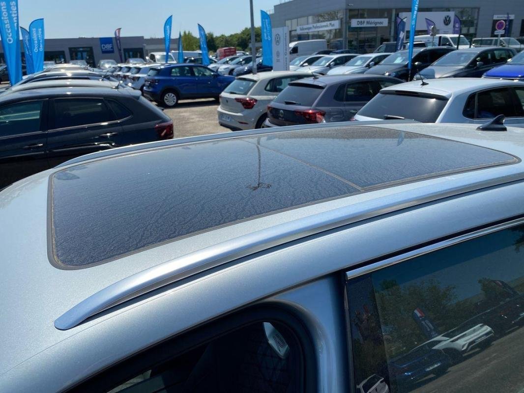 Volkswagen Passat - Photo 36