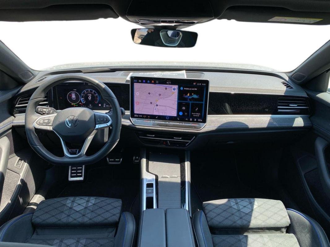 Volkswagen Passat - Photo 8