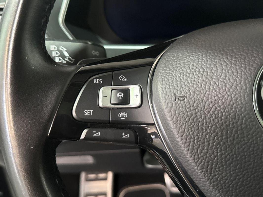 Volkswagen Tiguan - Photo 21
