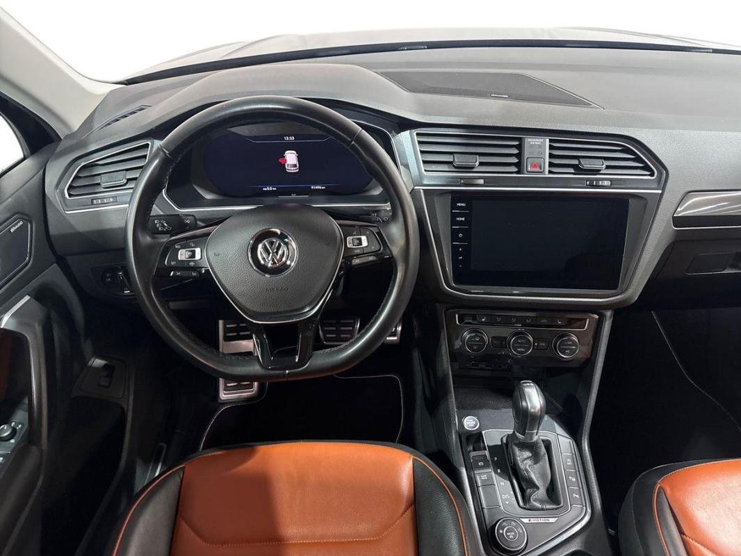 Volkswagen Tiguan - Photo 24
