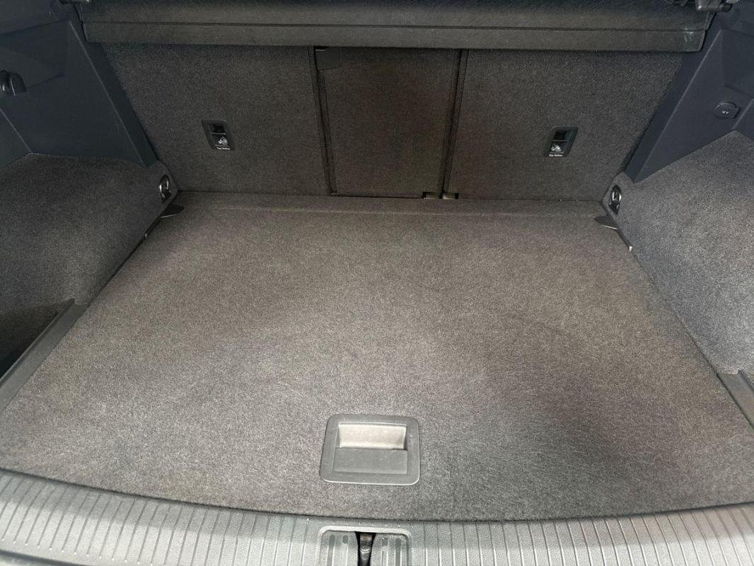 Volkswagen Tiguan - Photo 31
