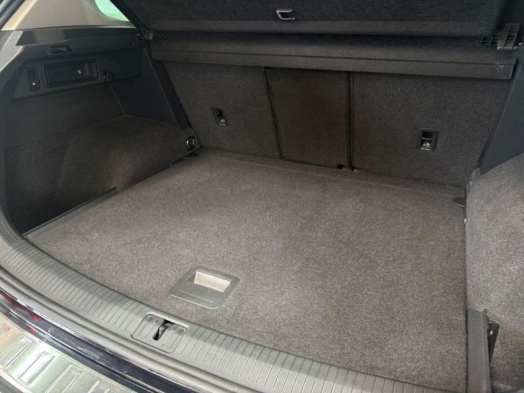Volkswagen Tiguan - Photo 32