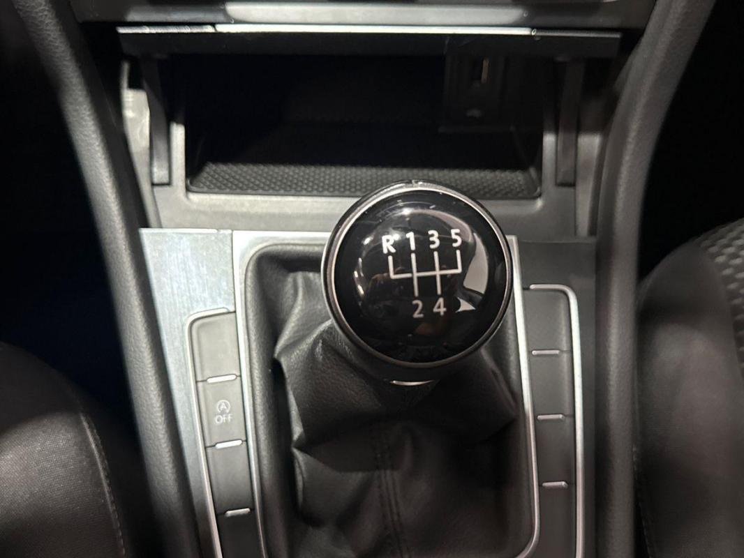 Volkswagen Golf - Photo 11