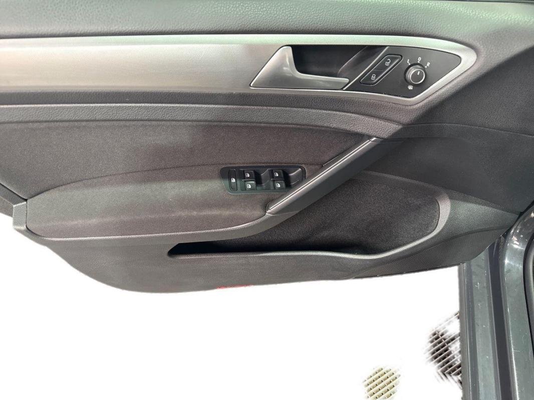 Volkswagen Golf - Photo 15