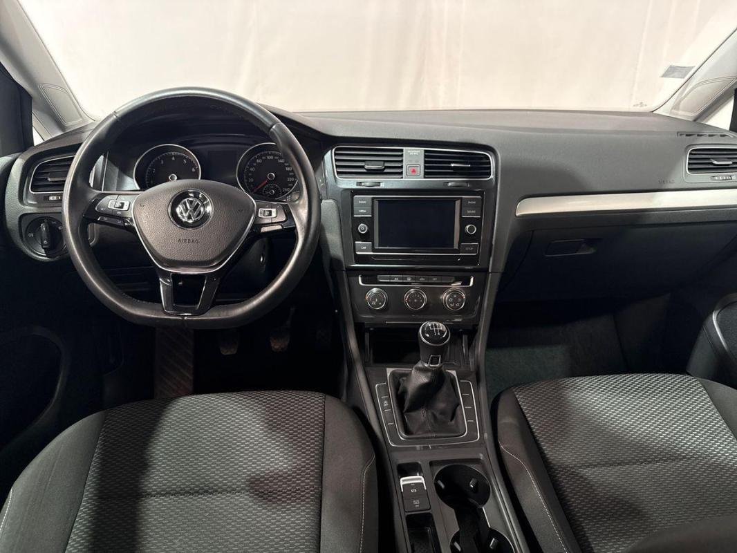 Volkswagen Golf - Photo 33