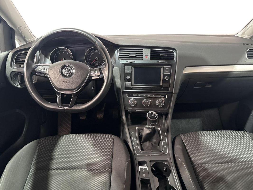 Volkswagen Golf - Photo 8