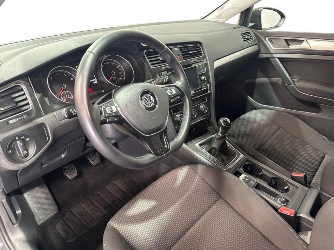 Volkswagen Golf - Photo 9