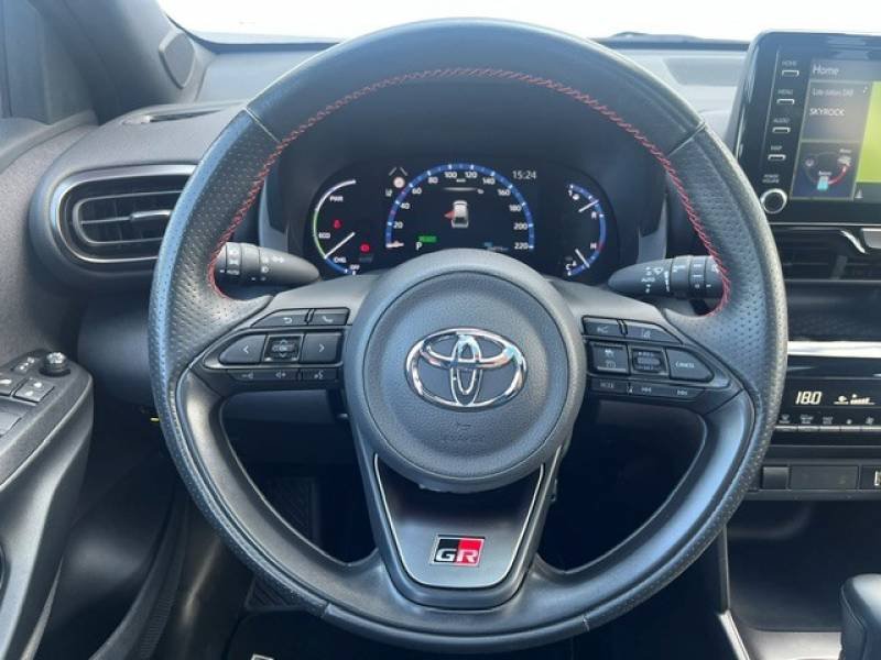 Toyota Yaris - Photo 12