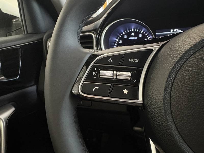 Kia CEED - Photo 24