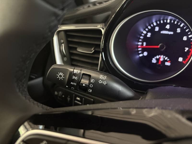 Kia CEED - Photo 25