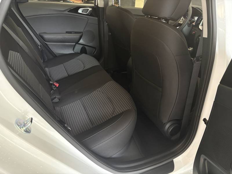 Kia CEED - Photo 29