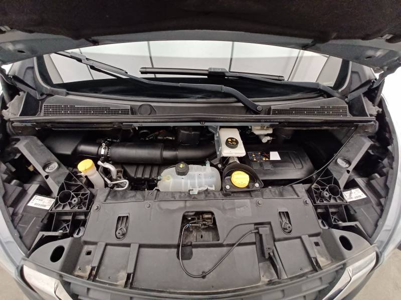 Nissan NV300 - Photo 11
