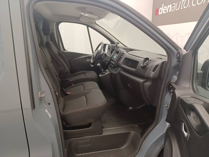 Nissan NV300 - Photo 14