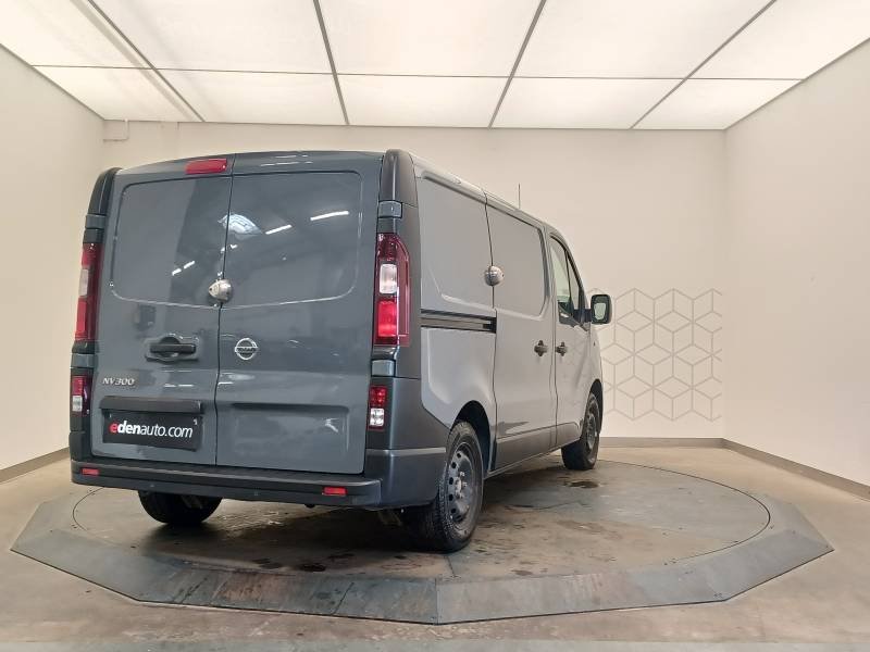 Nissan NV300 - Photo 2