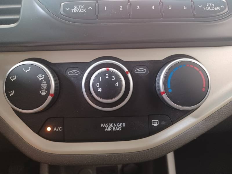 Kia Picanto - Photo 23