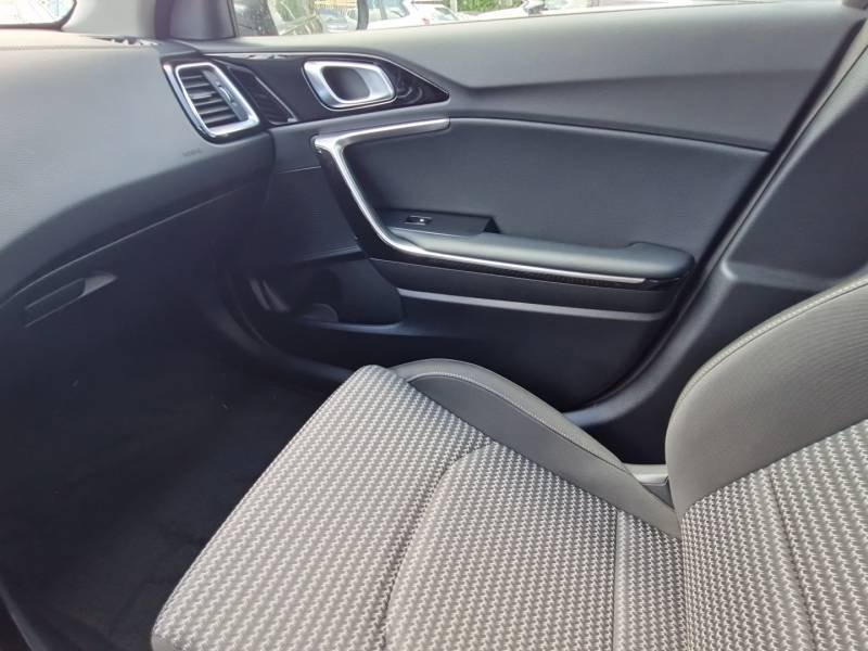 Kia CEED - Photo 48