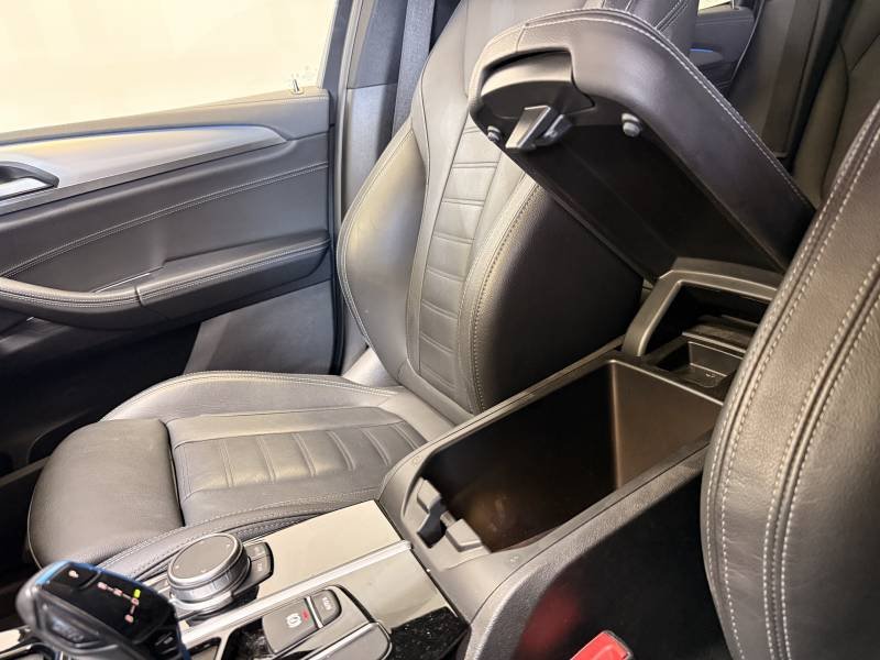 BMW iX3 - Photo 23