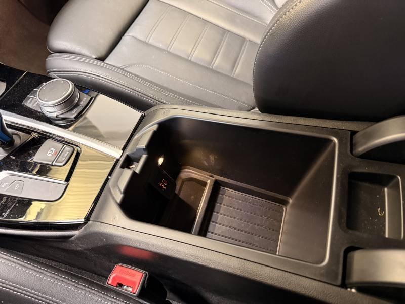 BMW iX3 - Photo 24