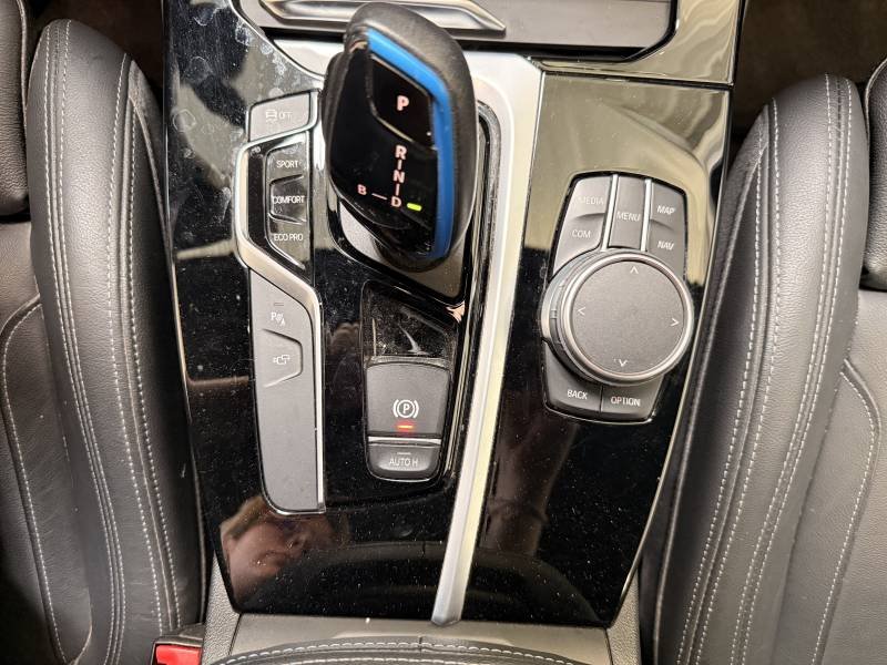 BMW iX3 - Photo 26