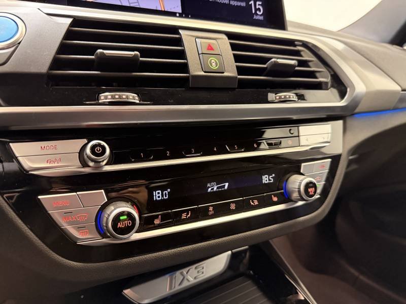 BMW iX3 - Photo 29