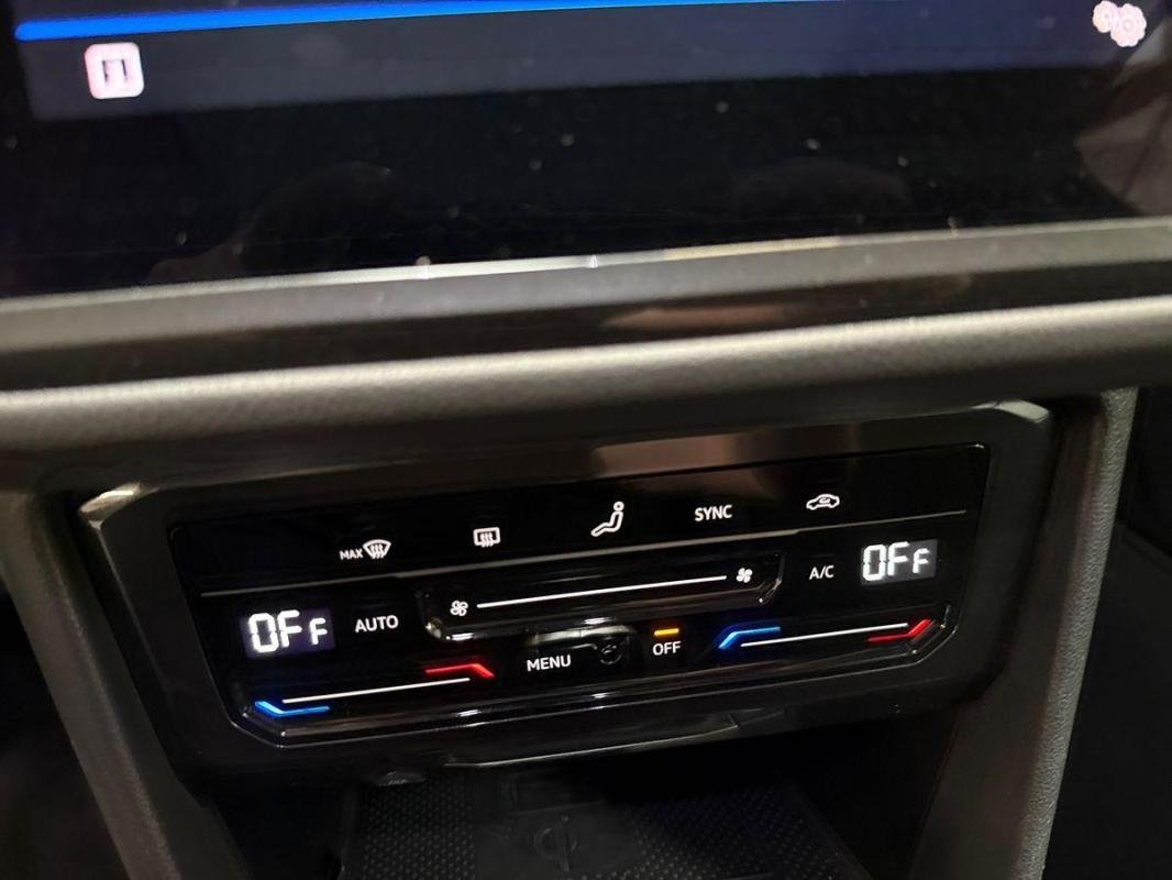 Volkswagen Tiguan - Photo 19