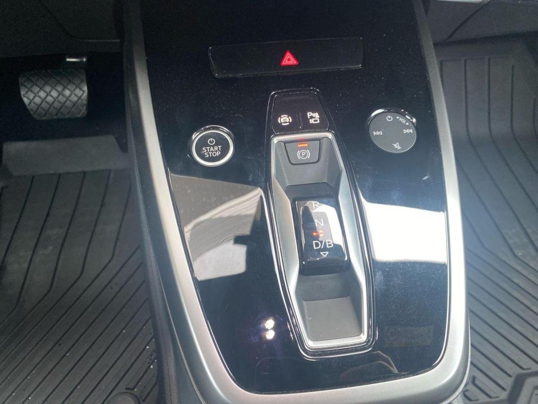 Audi Q4 e-tron - Photo 11