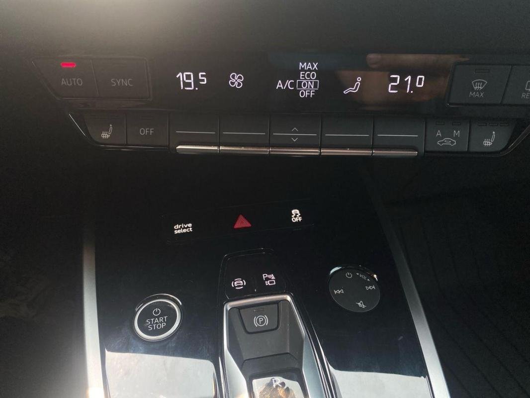 Audi Q4 e-tron - Photo 19