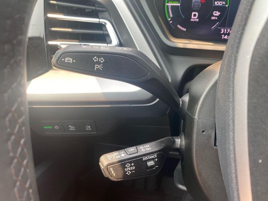 Audi Q4 e-tron - Photo 21