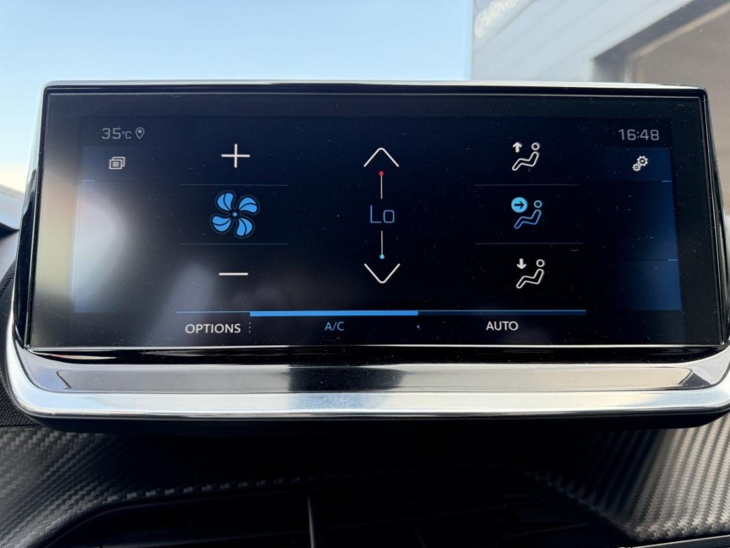 Peugeot 2008 - Photo 12