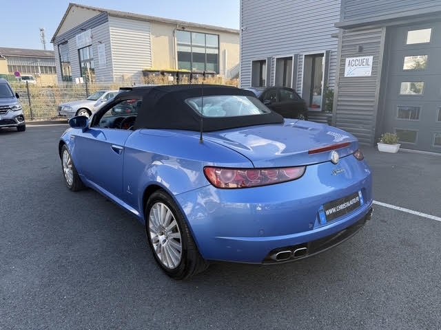Alfa Romeo Spider - Photo 6