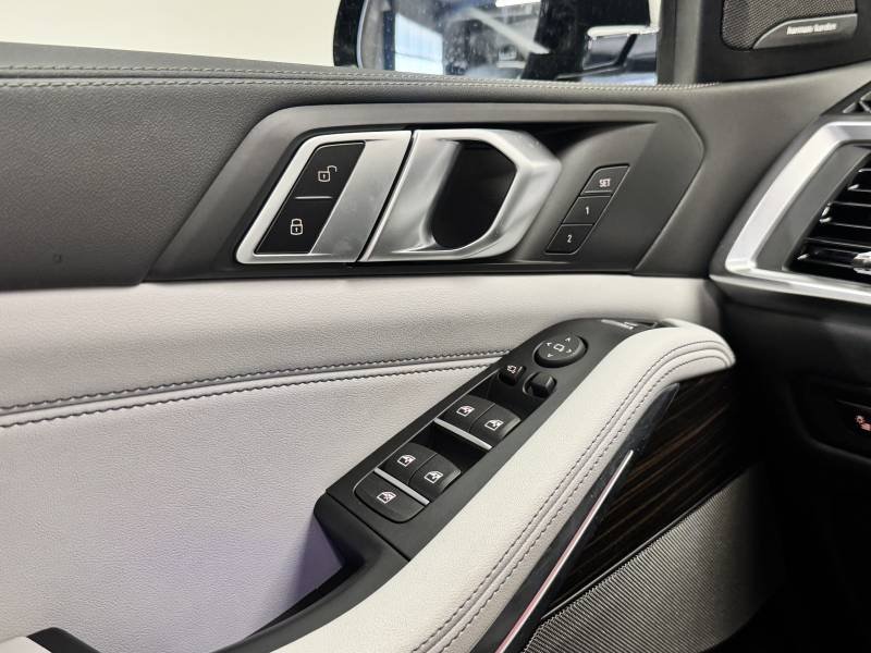 BMW X5 - Photo 34
