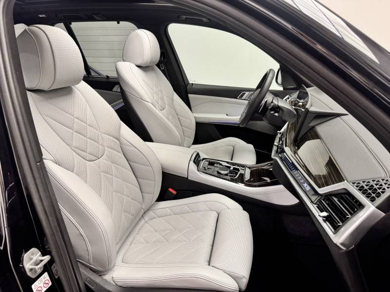 BMW X5 - Photo 9