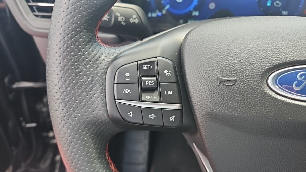 Ford Kuga - Photo 22