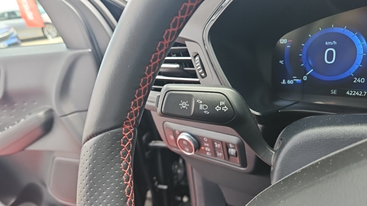 Ford Kuga - Photo 24