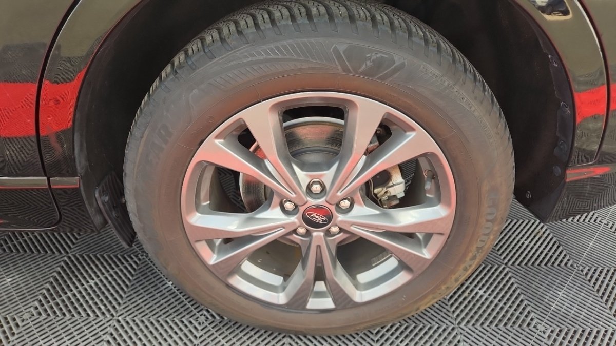 Ford Kuga - Photo 9