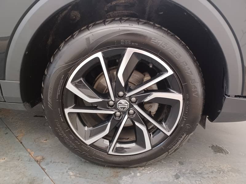 MG ZS - Photo 10
