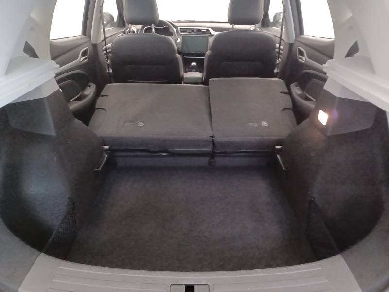 MG ZS - Photo 17