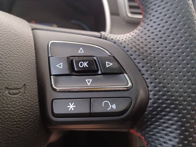 MG ZS - Photo 25