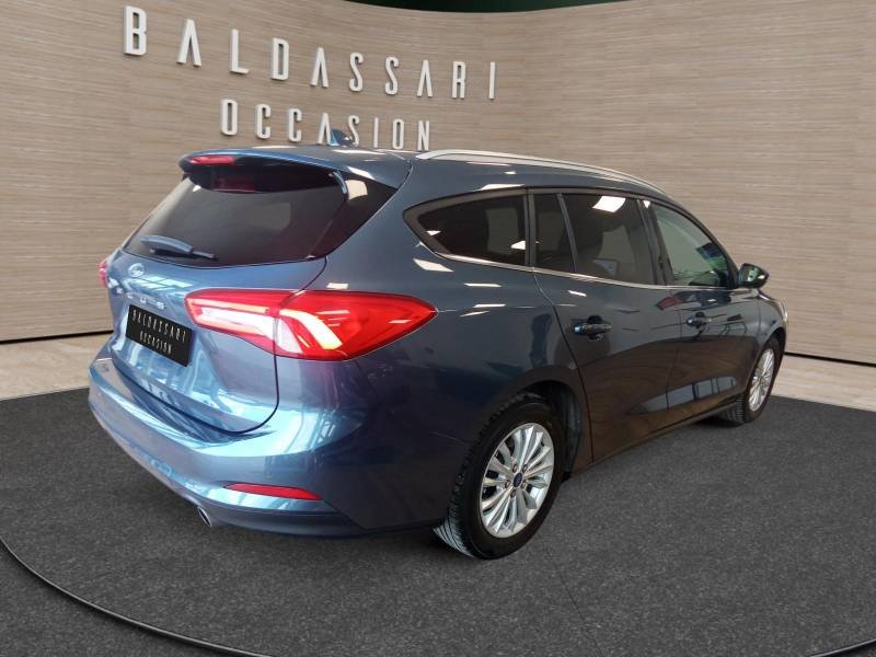Ford Focus - Photo 2