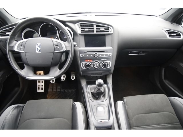 DS DS 4 - Photo 15