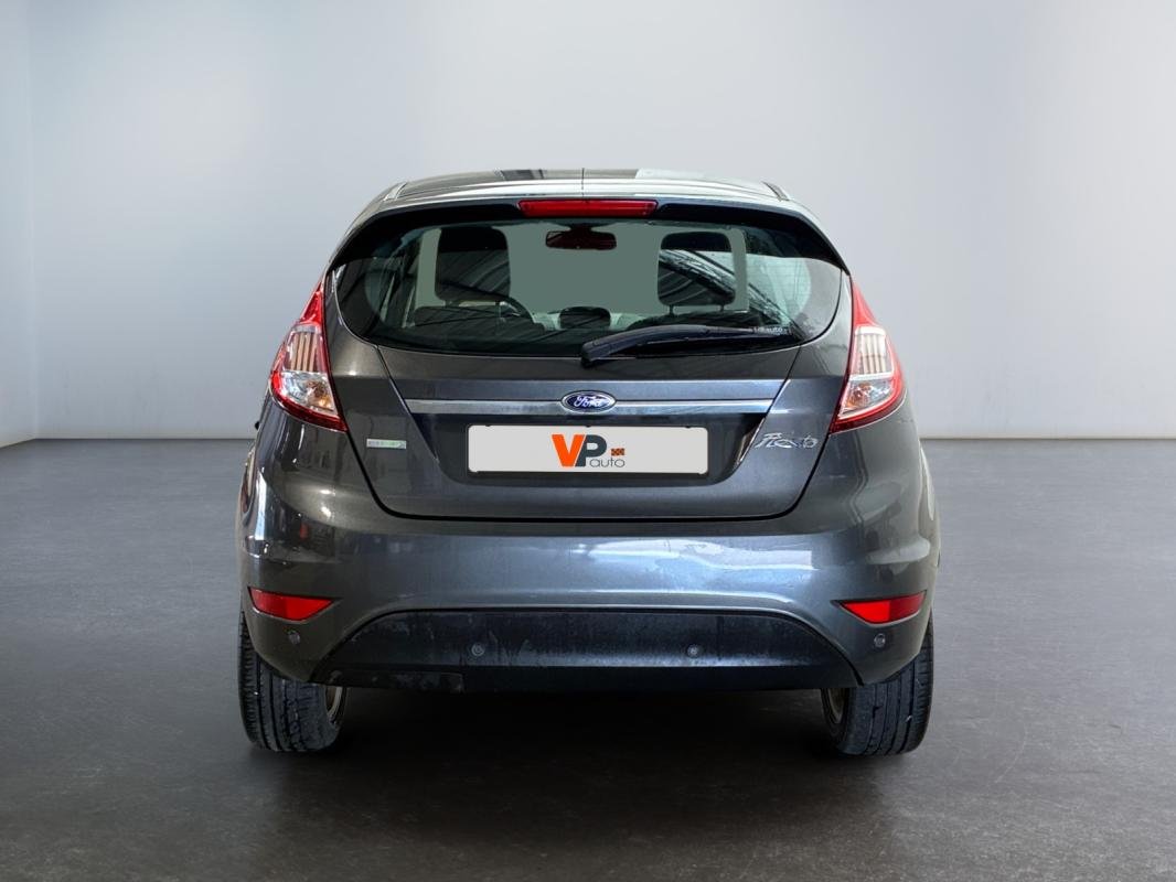 Ford Fiesta - Photo 4