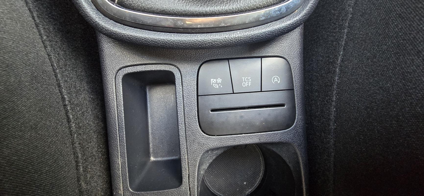Ford Fiesta - Photo 15