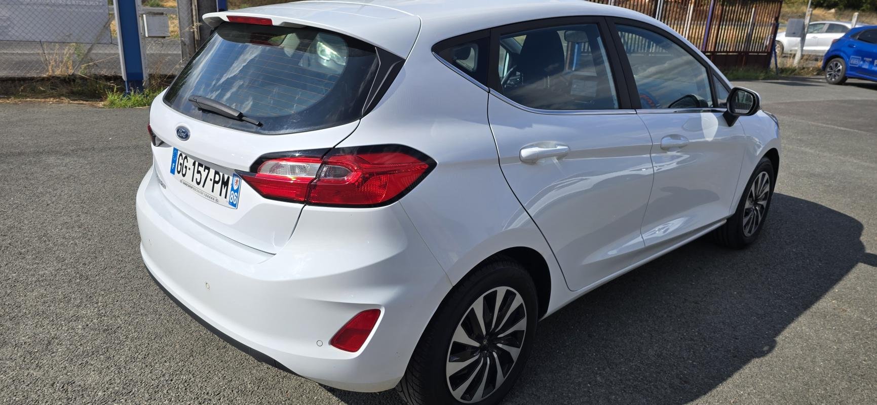 Ford Fiesta - Photo 3