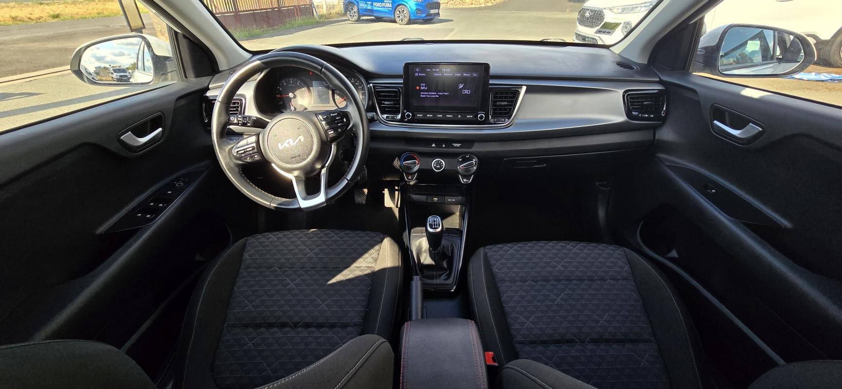 Kia Rio - Photo 5