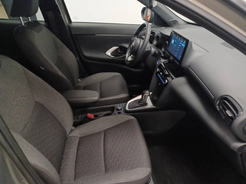 Toyota Yaris - Photo 12