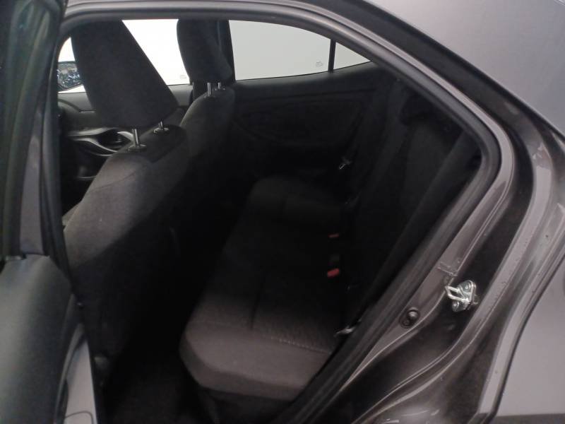 Toyota Yaris - Photo 13