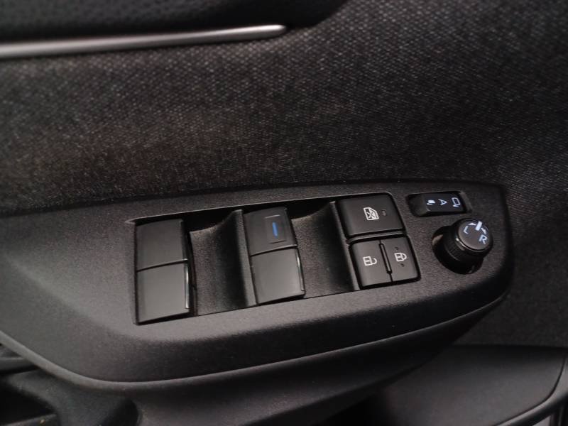 Toyota Yaris - Photo 21